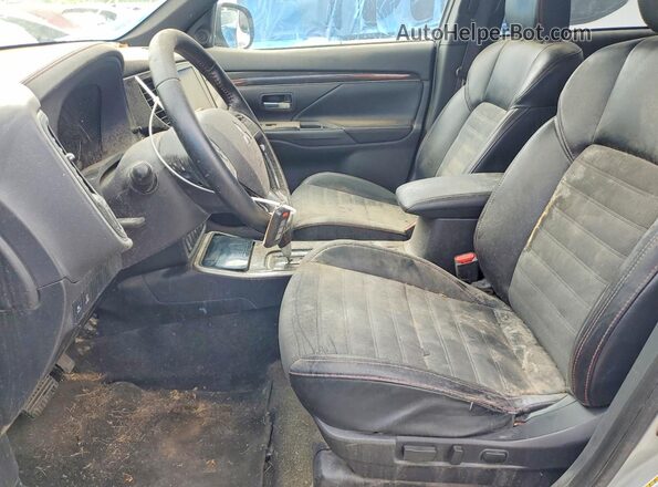 JA4AD3A33LZ028825 2020 MITSUBISHI OUTLANDER Silver წინა სალონის ხედი