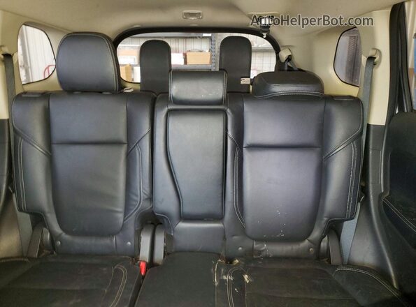 JA4AD3A33LZ033605 2020 MITSUBISHI OUTLANDER Gray Rear seats view