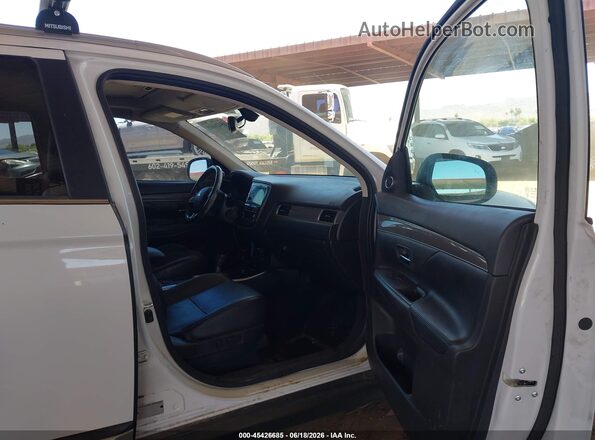 JA4AD3A34KZ012289 2019 MITSUBISHI OUTLANDER White Вид салону спереду