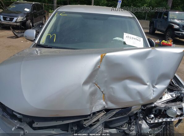 JA4AD3A37KZ041818 2019 MITSUBISHI OUTLANDER Silver Вид ззаду