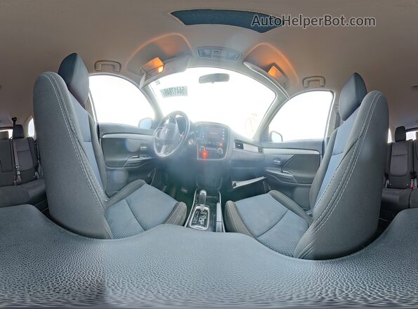 JA4AD3A39JJ002435 2018 MITSUBISHI OUTLANDER Silver Панорамний вид салону 360°