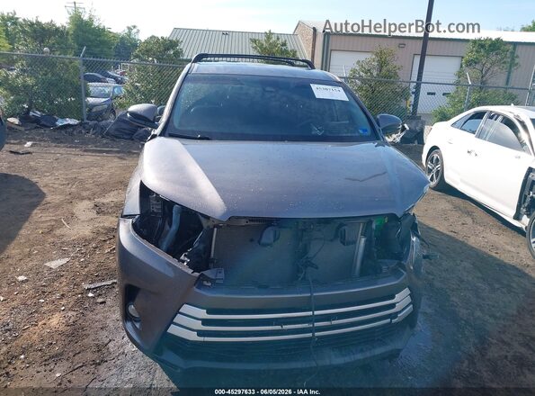 JA4AD3A3XHZ064986 2017 MITSUBISHI OUTLANDER Pewter Вид задньої частини салону