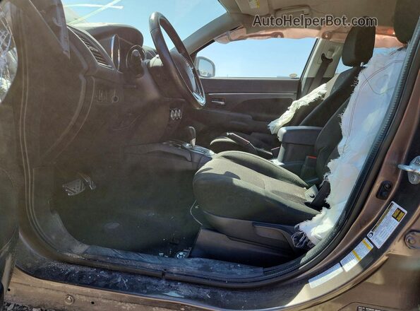 JA4AP3AU2HZ070538 2017 MITSUBISHI OUTLANDER Brown Widok wnętrza z przodu