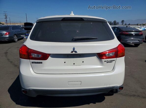 JA4AP3AU6HZ013002 2017 MITSUBISHI OUTLANDER White Widok z tyłu