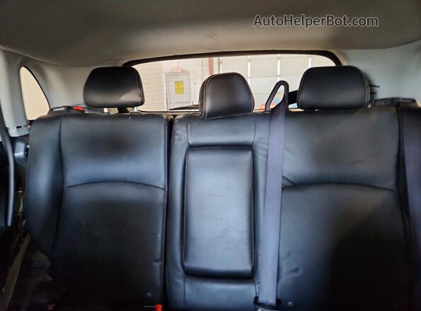 JA4AP3AU8JZ017719 2018 MITSUBISHI OUTLANDER Two Tone უკანა სავარძლების ხედი
