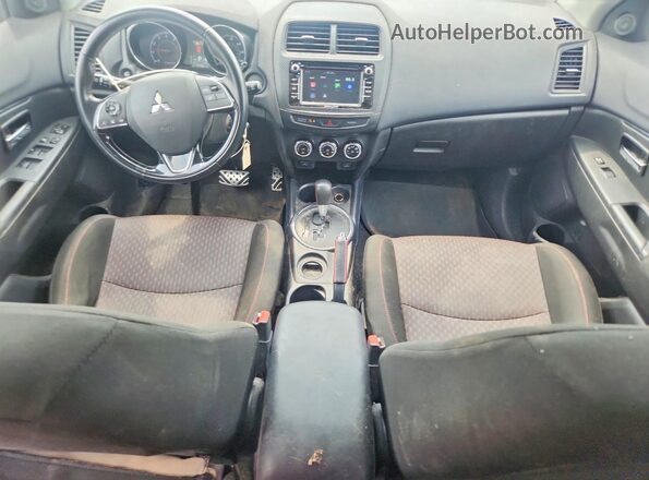 JA4AP3AUXHZ032863 2017 MITSUBISHI OUTLANDER White 