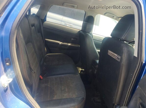 JA4AP3AW0JU000282 2018 MITSUBISHI OUTLANDER Blue Вид задньої частини салону