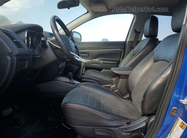 JA4AP3AW5JZ028517 2018 MITSUBISHI OUTLANDER Синий Вид салона спереди