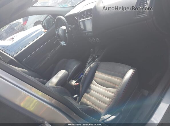 JA4AP3AW6JU000500 2018 MITSUBISHI OUTLANDER SPORT Gray Սալոնի դիմացի տեսք