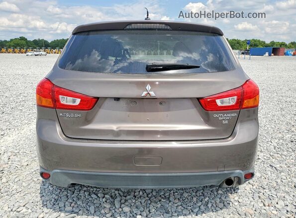 JA4AP3AW7GZ045764 2016 MITSUBISHI OUTLANDER Gray Vista trasera