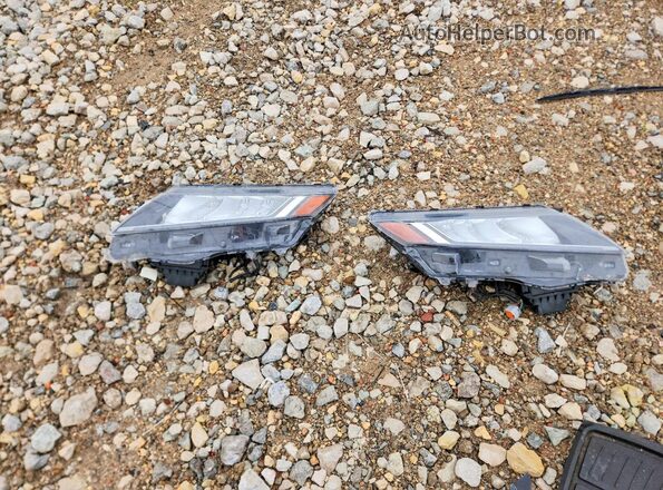JA4AP4AU0LU022628 2020 MITSUBISHI OUTLANDER Black Vista de la etiqueta del VIN