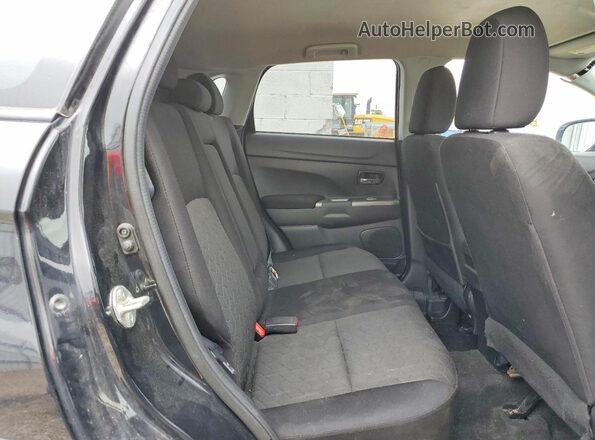 JA4AP4AU4LU028383 2020 MITSUBISHI OUTLANDER Black Սալոնի հետևի տեսք