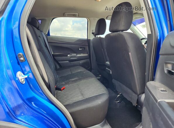 JA4AP4AU6LU006465 2020 MITSUBISHI OUTLANDER Blue Widok wnętrza z tyłu