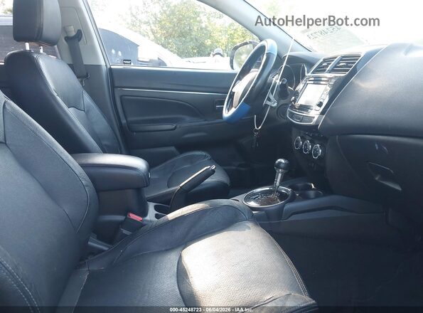 JA4AP4AWXHZ017402 2017 MITSUBISHI OUTLANDER SPORT White 