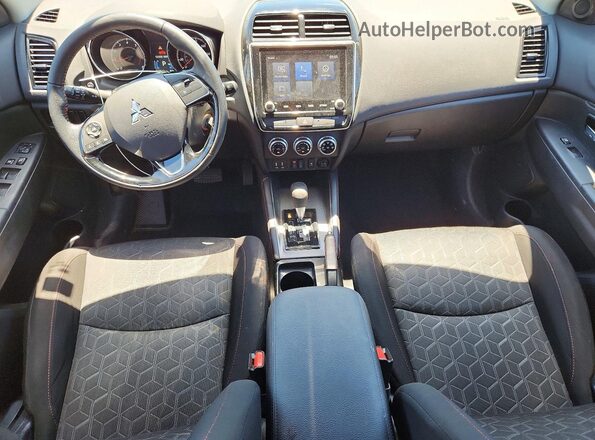 JA4APUAU8MU001303 2021 MITSUBISHI OUTLANDER Red წინა პანელის ხედი