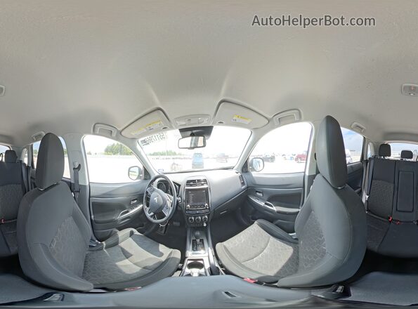 JA4APVAU7MU024657 2021 MITSUBISHI OUTLANDER Silver Vista interior de 360 grados