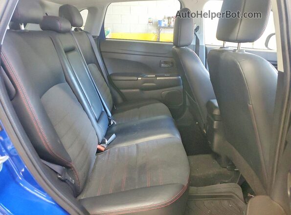 JA4APVAUXNU000208 2022 MITSUBISHI OUTLANDER Blue Հետևի նստատեղերի տեսք