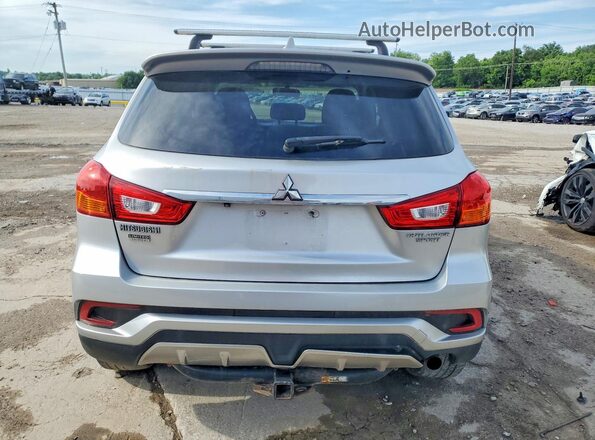 JA4AR3AU0JU015258 2018 MITSUBISHI OUTLANDER Silver Rear view