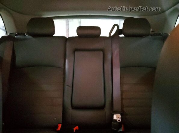 JA4AR3AW4JZ012108 2018 MITSUBISHI OUTLANDER Красный Вид задних сидений
