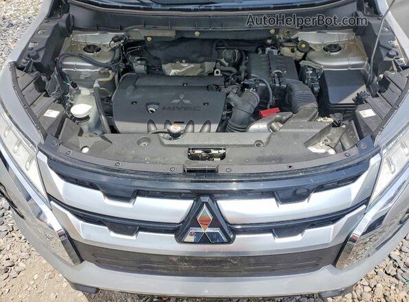 JA4ARUAU5MU024841 2021 MITSUBISHI OUTLANDER Silver Rear interior view