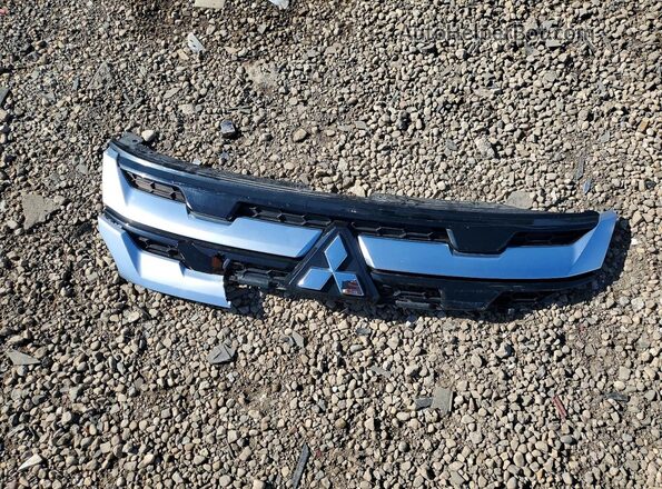 JA4ARUAUXMU019604 2021 MITSUBISHI OUTLANDER Silver Вид наклейки з VIN-кодом