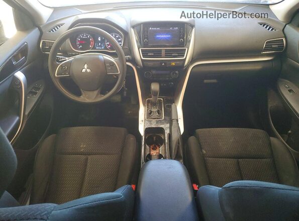 JA4AS3AA7JZ067855 2018 MITSUBISHI ECLIPSE Red Вид панелі приладів