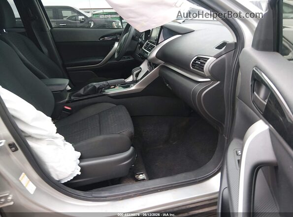 JA4AT3AA9LZ031052 2020 MITSUBISHI ECLIPSE CROSS Silver Вид салону спереду