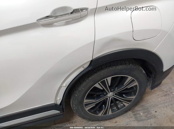 JA4AT5AA0JZ070301 2018 MITSUBISHI ECLIPSE CROSS White 