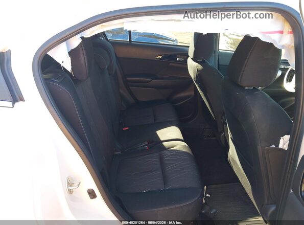 JA4AT5AA8JZ064598 2018 MITSUBISHI ECLIPSE CROSS White Вид наклейки з VIN-кодом