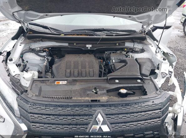JA4ATUAA2RZ000496 2024 MITSUBISHI ECLIPSE CROSS Белый Вид сзади