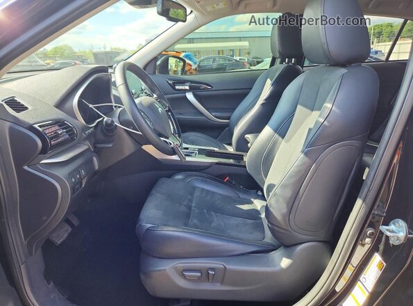 JA4ATWAA0RZ049045 2024 MITSUBISHI ECLIPSE Black Vista interior delantera