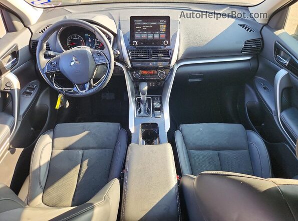 JA4ATWAA0SZ046779 2025 MITSUBISHI ECLIPSE Black Առջևի վահանակի տեսք