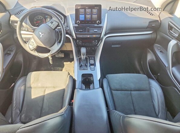 JA4ATWAA2PZ006386 2023 MITSUBISHI ECLIPSE Silver Առջևի վահանակի տեսք