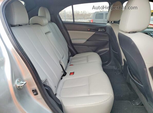 JA4ATWAA6RZ003705 2024 MITSUBISHI ECLIPSE Silver Հետևի նստատեղերի տեսք