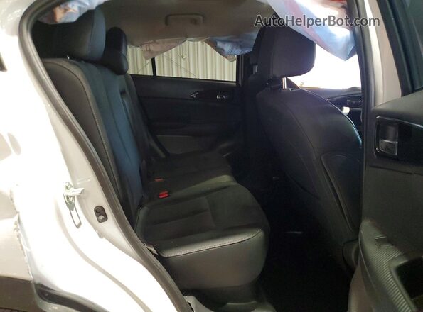 JA4ATWAA7RZ023042 2024 MITSUBISHI ECLIPSE White Вид задньої частини салону