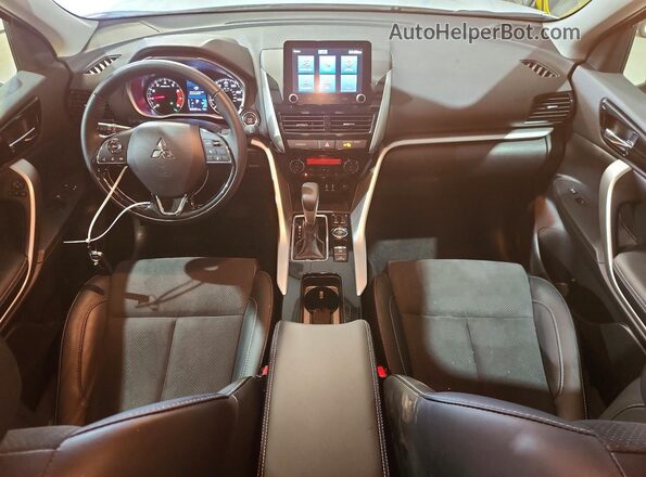 JA4ATWAA7SZ015027 2025 MITSUBISHI ECLIPSE White Vista del salpicadero