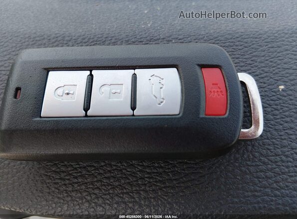 JA4ATWAAXSZ030220 2025 MITSUBISHI ECLIPSE CROSS White Առջևի վահանակի տեսք