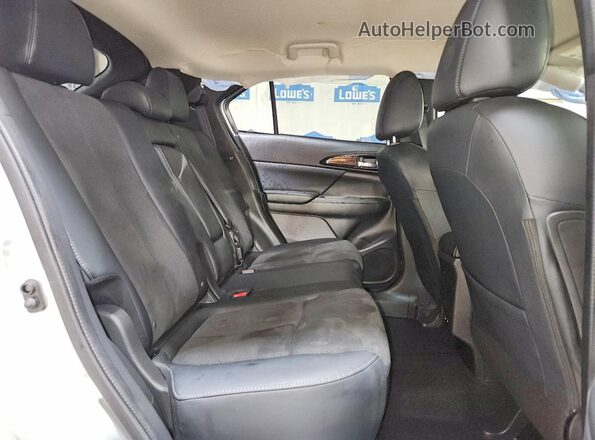 JA4ATWAAXTZ003682 2026 MITSUBISHI ECLIPSE Серебряный Вид задней части салона