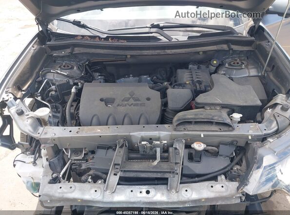 JA4AZ3A33JJ004568 2018 MITSUBISHI OUTLANDER Gray უკანა ხედი