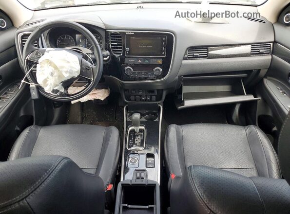 JA4AZ3A33JZ014745 2018 MITSUBISHI OUTLANDER Black 