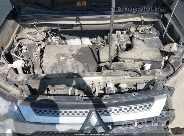 JA4AZ3A36LZ026150 2020 MITSUBISHI OUTLANDER Black უკანა ხედი