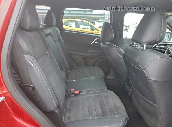 JA4J3UA84PZ020047 2023 MITSUBISHI OUTLANDER Red Widok wnętrza z tyłu