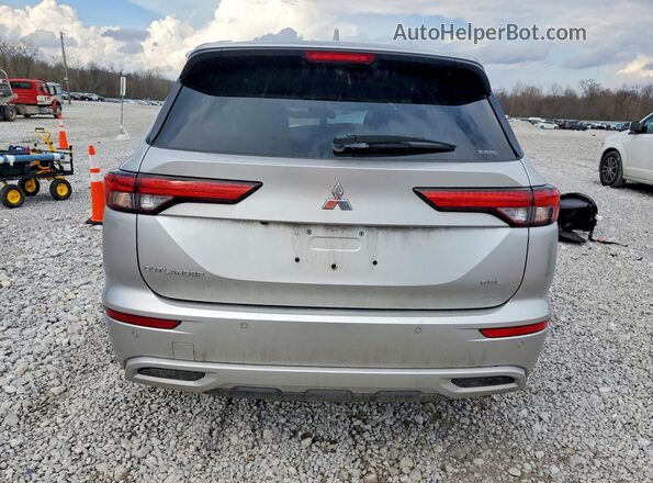 JA4J4WA84RZ030833 2024 MITSUBISHI OUTLANDER Серебряный Вид сзади