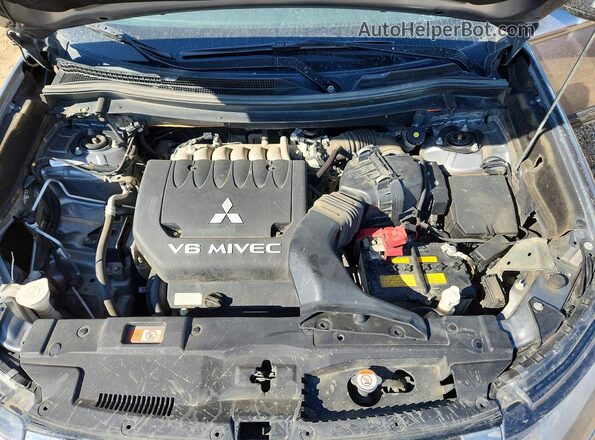JA4JZ3AX1JZ605417 2018 MITSUBISHI OUTLANDER Gray Engine compartment view