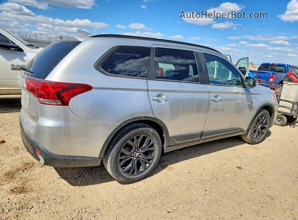 JA4JZ3AX3JZ606908 2018 MITSUBISHI OUTLANDER Silver Trasero derecho