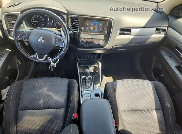 JA4JZ3AX7HZ611636 2017 MITSUBISHI OUTLANDER White Widok deski rozdzielczej