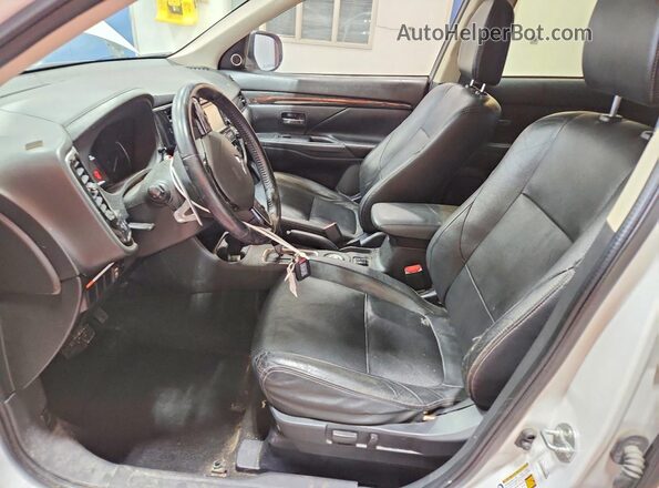 JA4JZ4AX6GZ008049 2016 MITSUBISHI OUTLANDER White Vista interior delantera