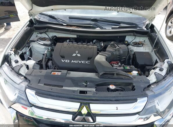 JA4JZ4AX6HZ039867 2017 MITSUBISHI OUTLANDER White Vista trasera