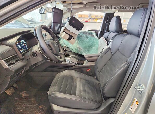JA4T5VA99SZ041390 2025 MITSUBISHI OUTLANDER Silver Vista interior delantera