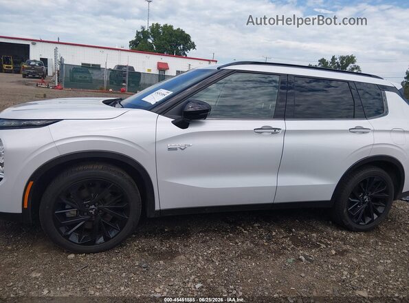 JA4T5WA90SZ040795 2025 MITSUBISHI OUTLANDER PHEV White 